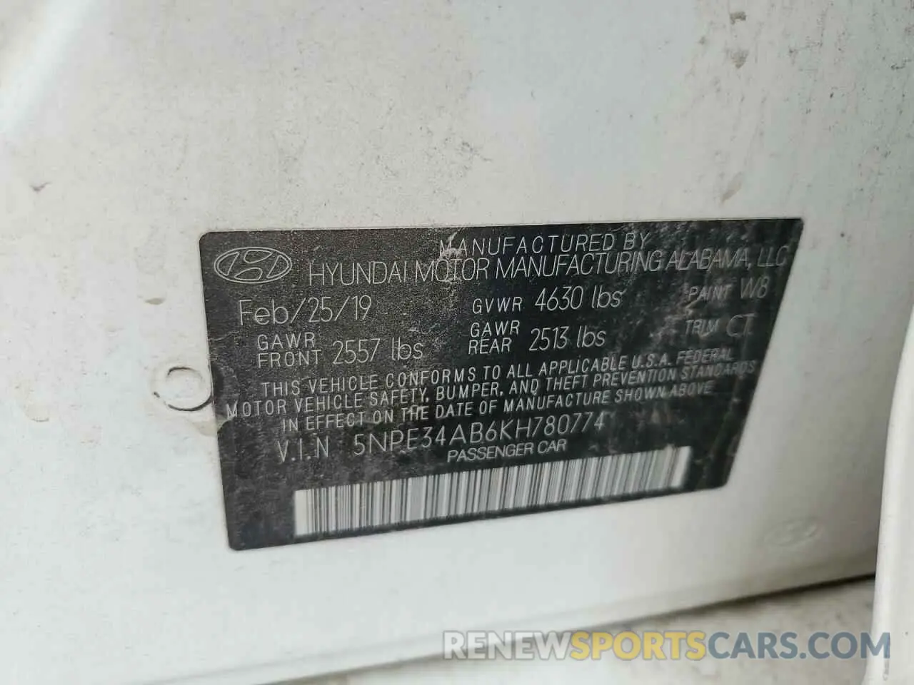 12 Photograph of a damaged car 5NPE34AB6KH780774 HYUNDAI SONATA 2019