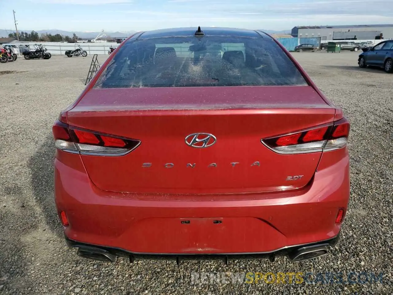 6 Photograph of a damaged car 5NPE34AB7KH766270 HYUNDAI SONATA 2019