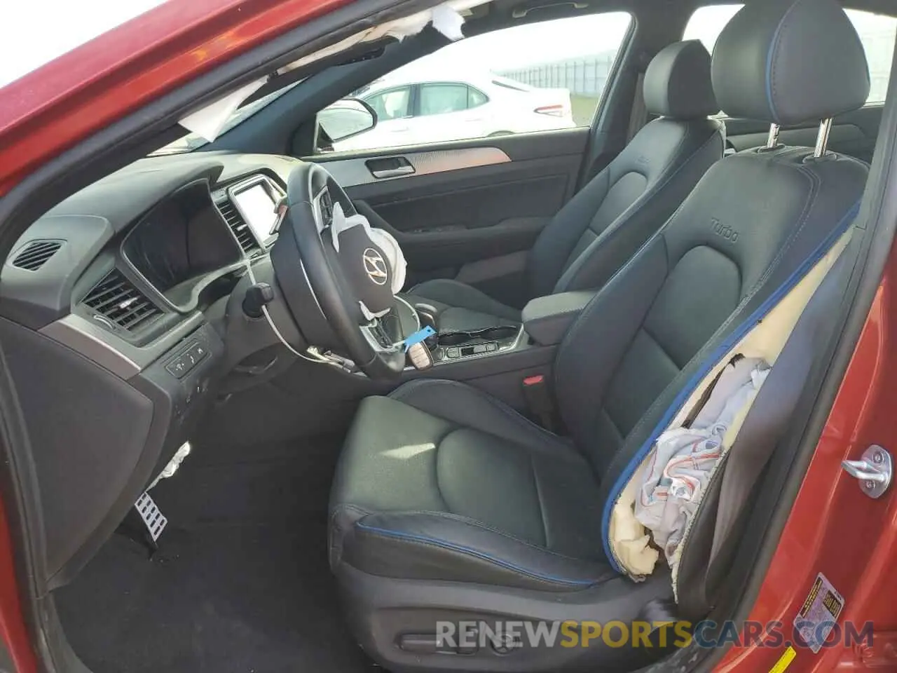 7 Photograph of a damaged car 5NPE34AB7KH766270 HYUNDAI SONATA 2019