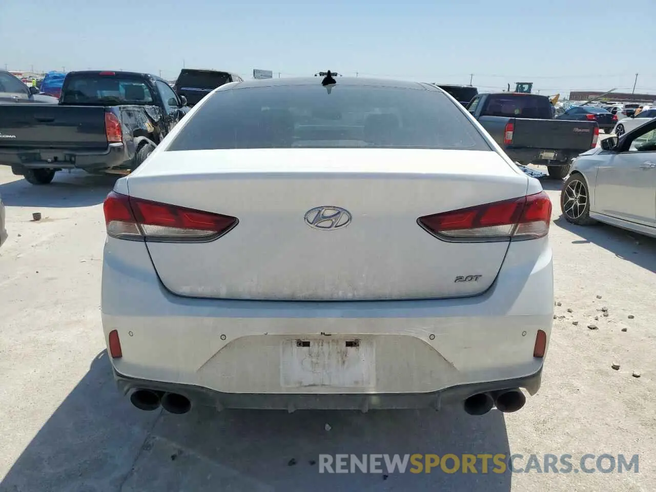 6 Photograph of a damaged car 5NPE34AB9KH746165 HYUNDAI SONATA 2019