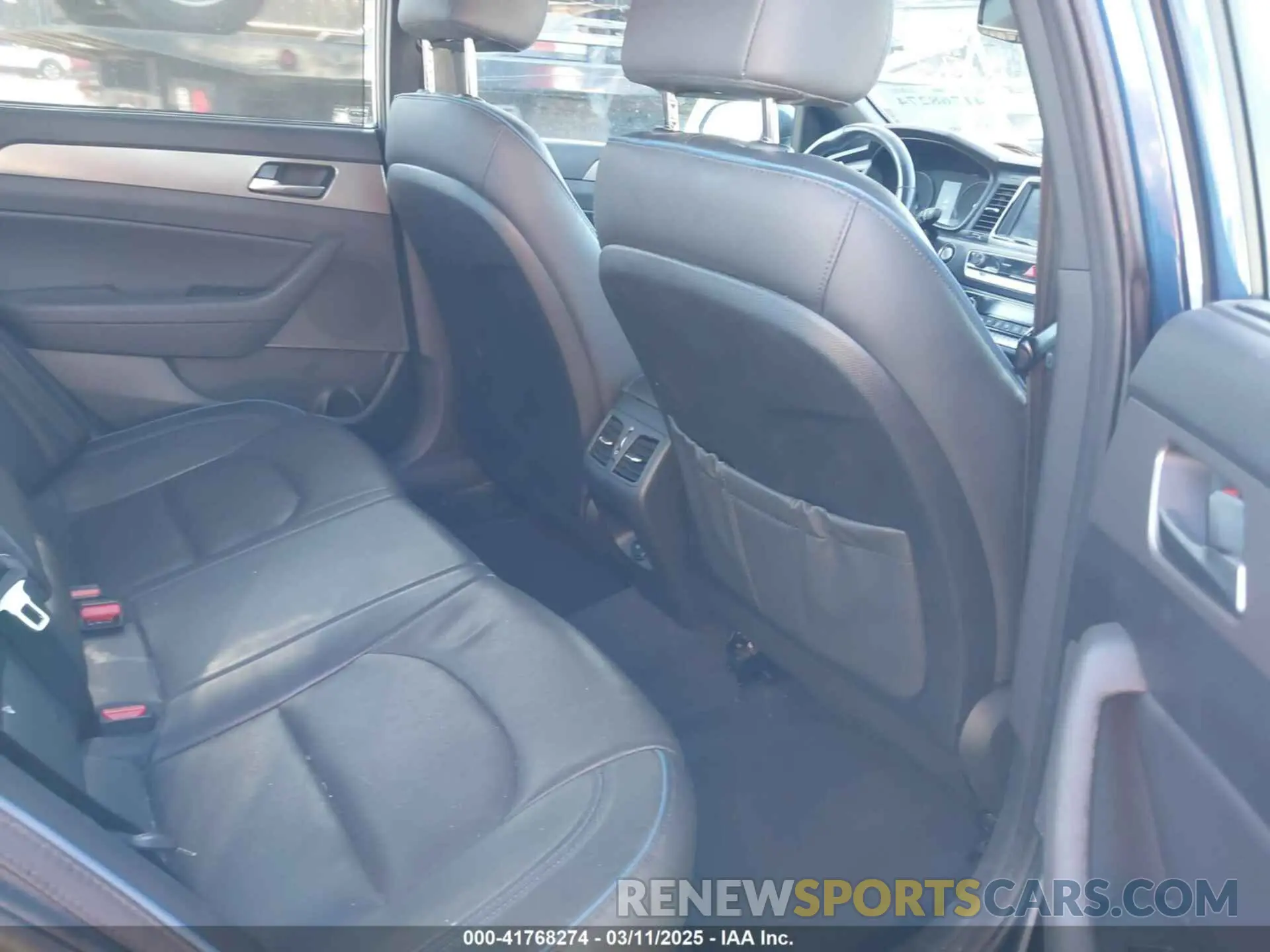8 Photograph of a damaged car 5NPE34ABXKH758891 HYUNDAI SONATA 2019
