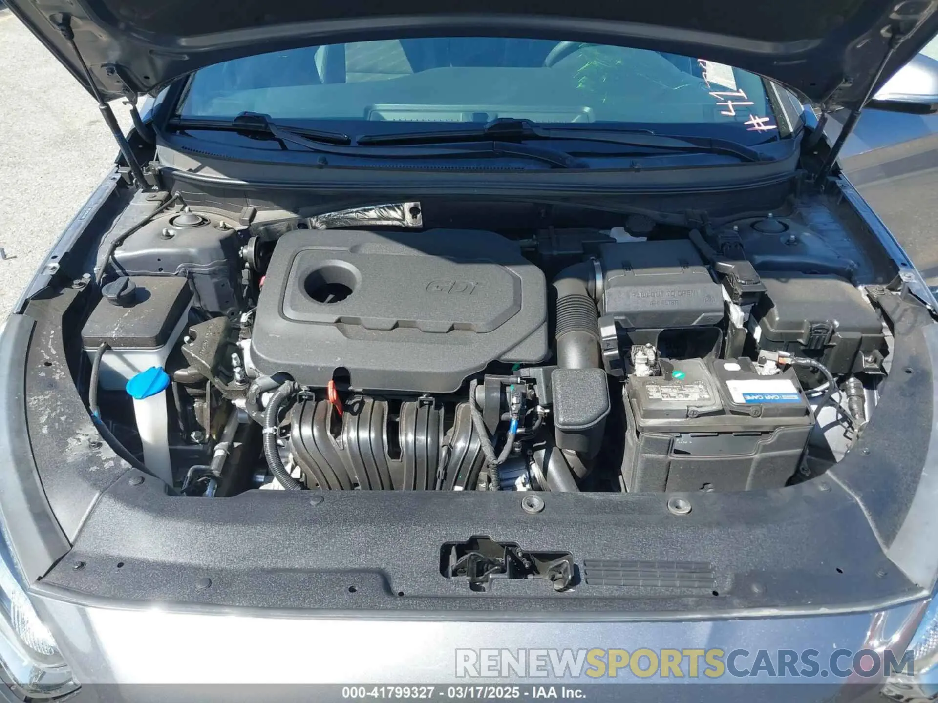 10 Photograph of a damaged car 5NPE34AF0KH729418 HYUNDAI SONATA 2019