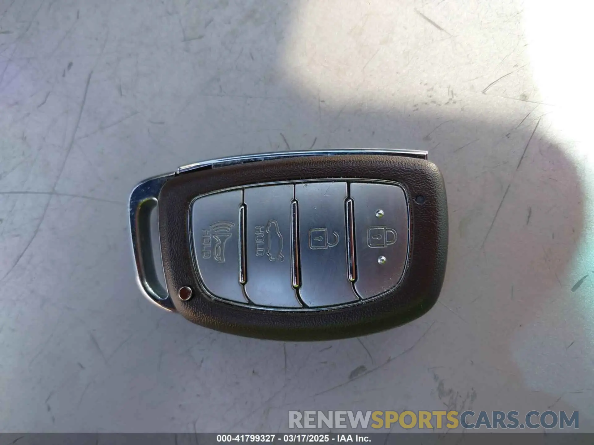 11 Photograph of a damaged car 5NPE34AF0KH729418 HYUNDAI SONATA 2019