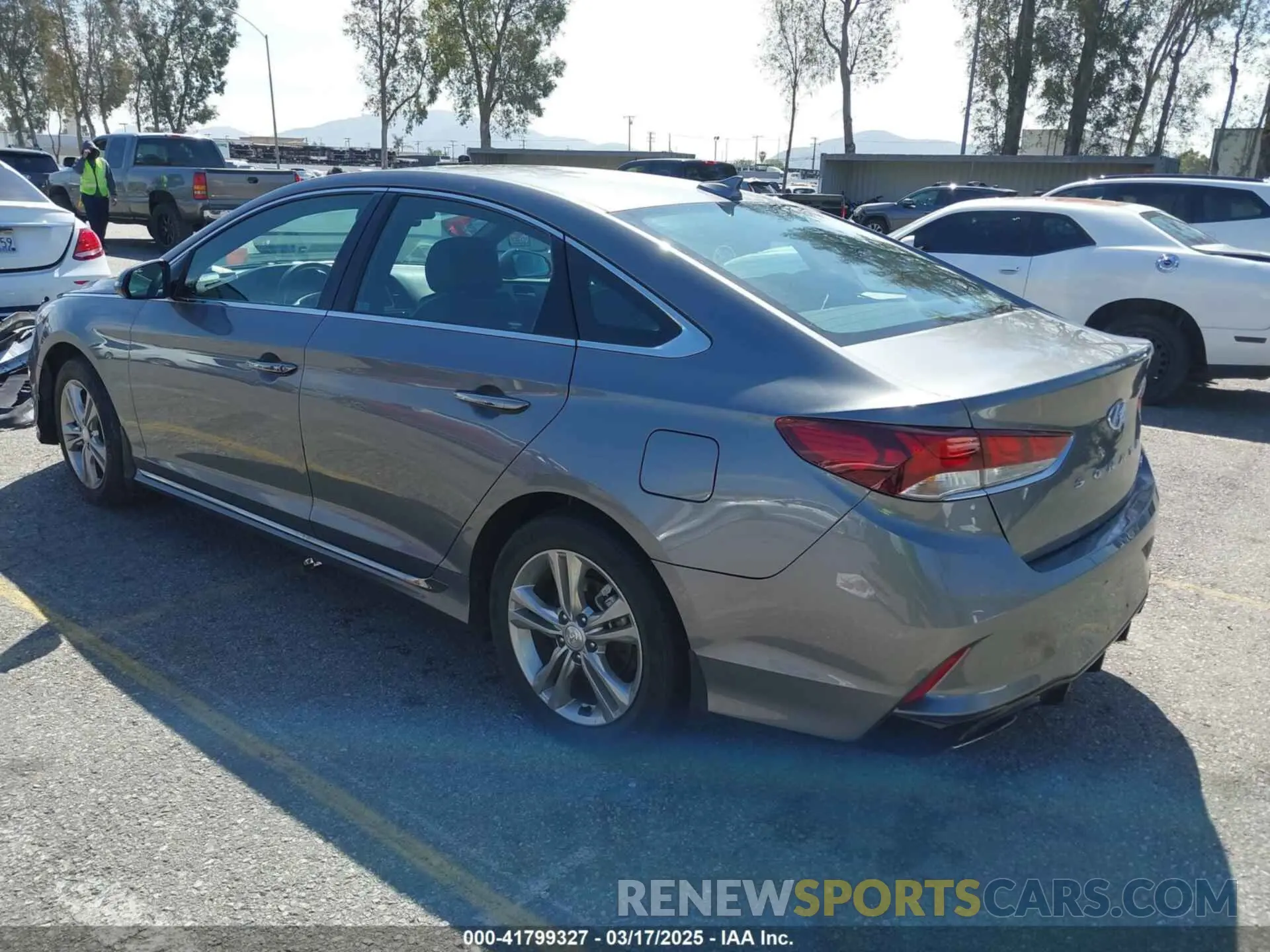 3 Photograph of a damaged car 5NPE34AF0KH729418 HYUNDAI SONATA 2019