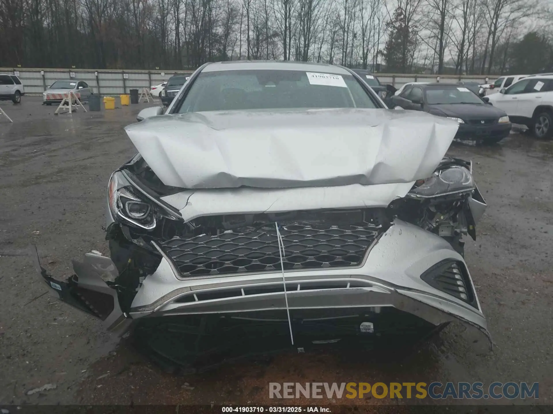11 Photograph of a damaged car 5NPE34AF0KH729533 HYUNDAI SONATA 2019