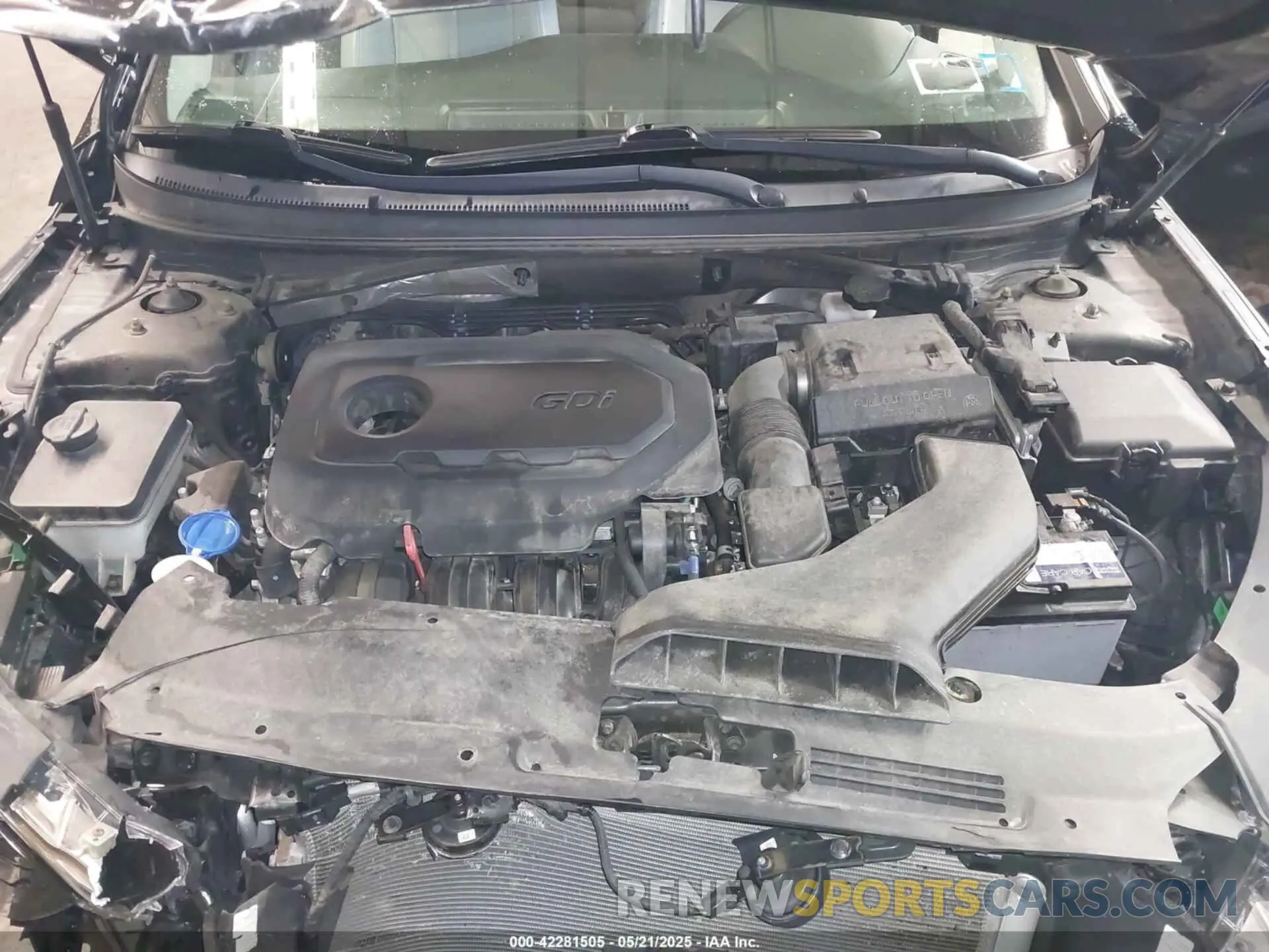 10 Photograph of a damaged car 5NPE34AF0KH739771 HYUNDAI SONATA 2019