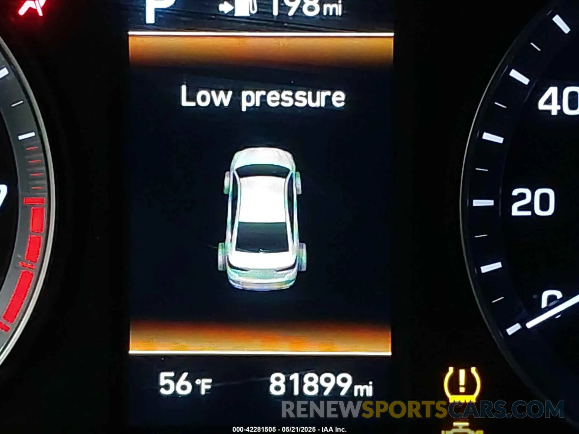 16 Photograph of a damaged car 5NPE34AF0KH739771 HYUNDAI SONATA 2019