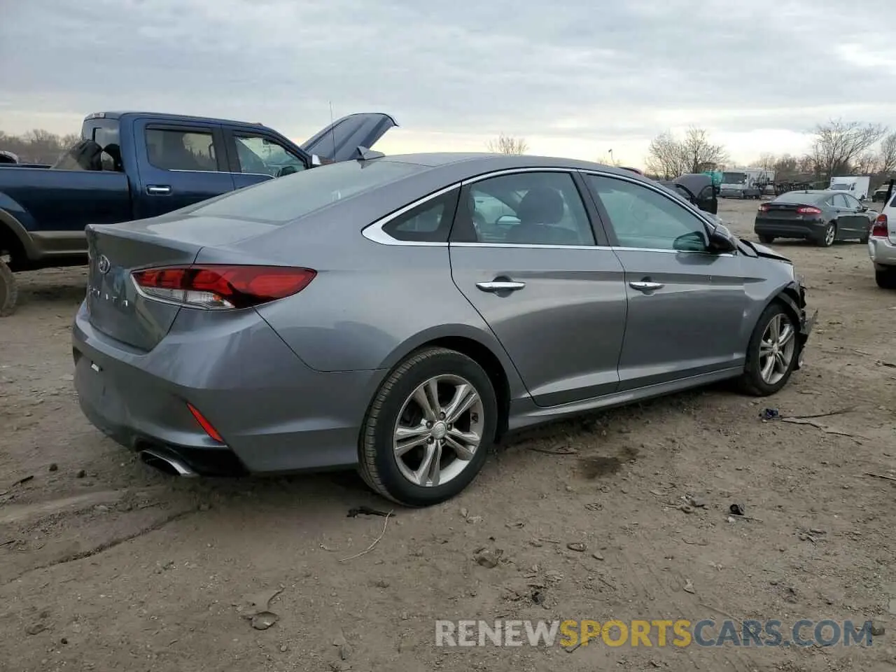 3 Photograph of a damaged car 5NPE34AF0KH749412 HYUNDAI SONATA 2019