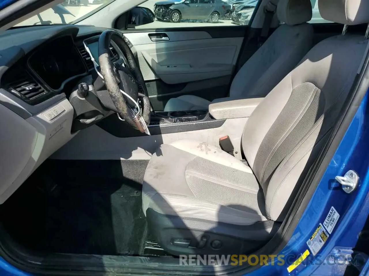7 Photograph of a damaged car 5NPE34AF0KH750219 HYUNDAI SONATA 2019