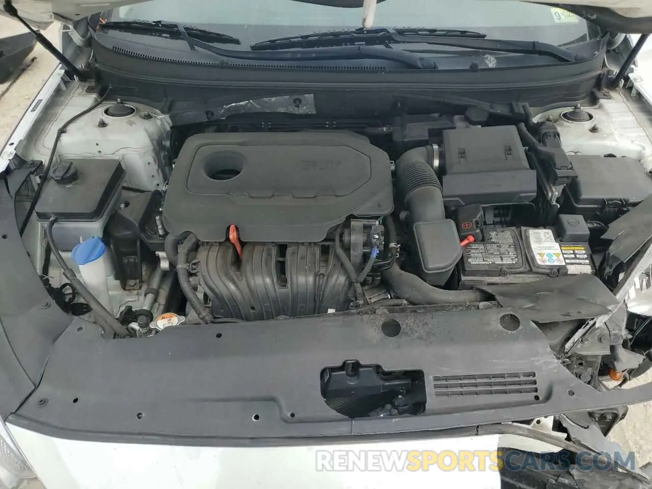 11 Photograph of a damaged car 5NPE34AF0KH754383 HYUNDAI SONATA 2019