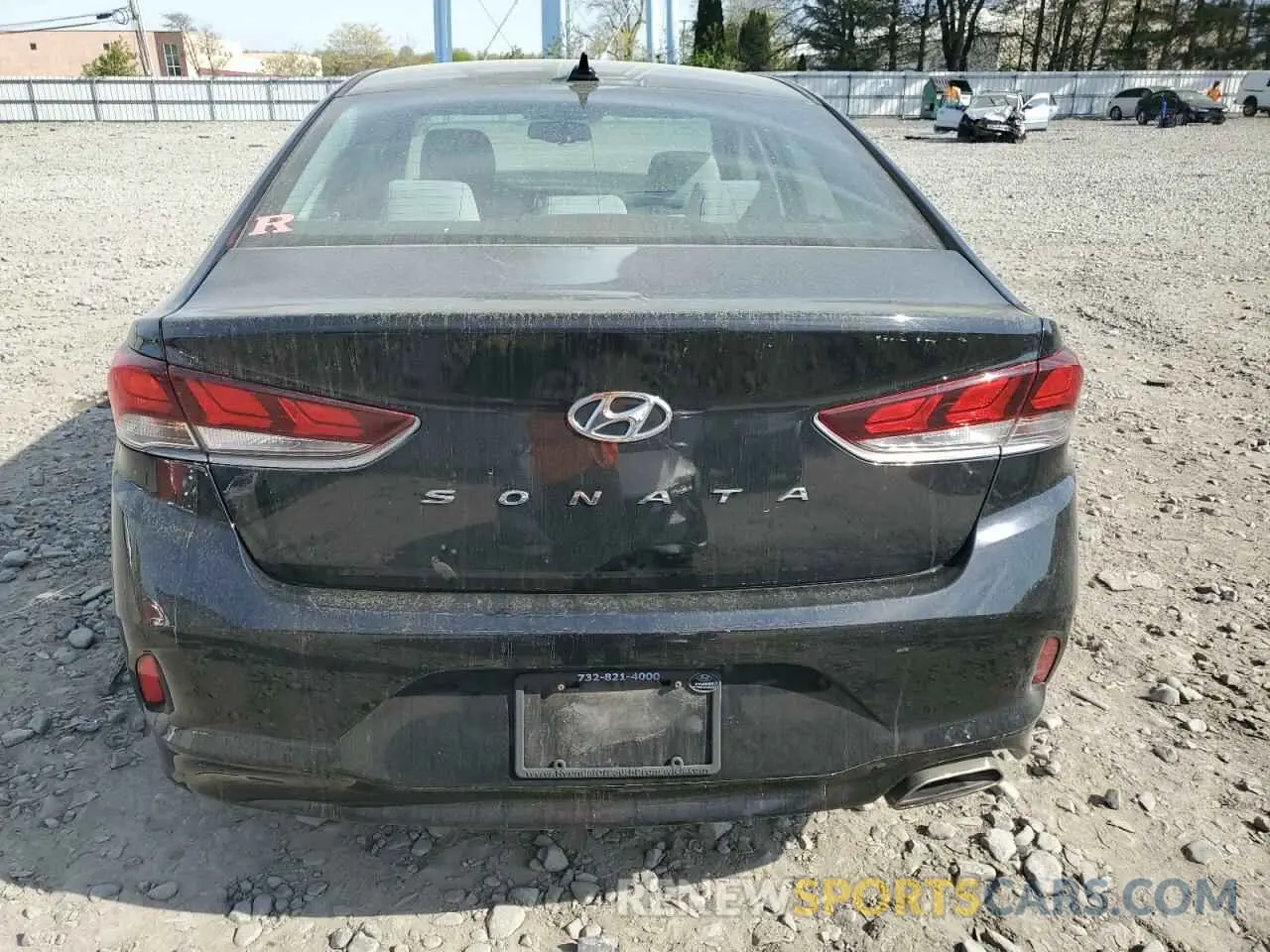 6 Photograph of a damaged car 5NPE34AF0KH761222 HYUNDAI SONATA 2019