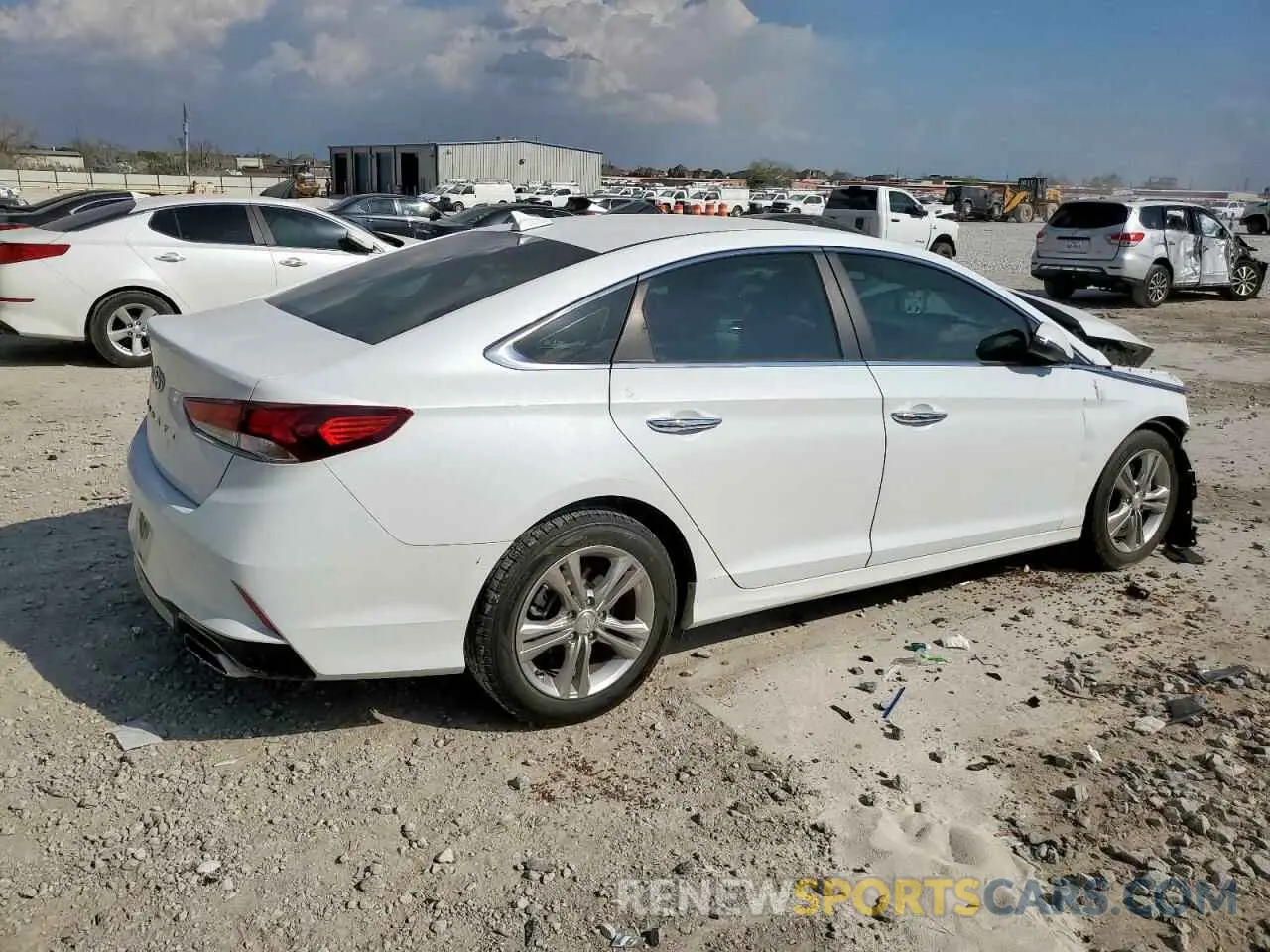 3 Photograph of a damaged car 5NPE34AF0KH764265 HYUNDAI SONATA 2019