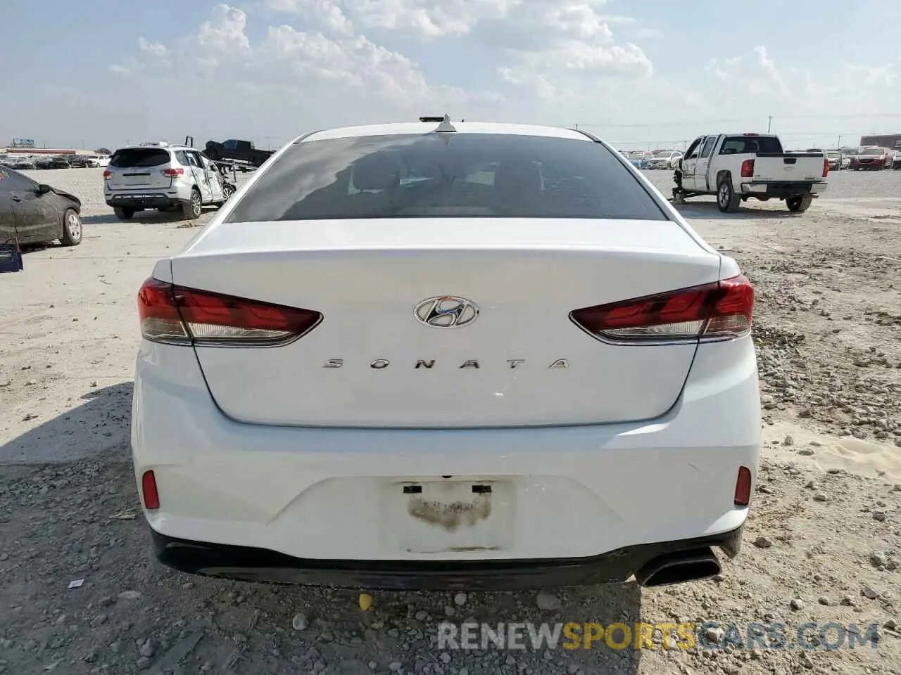 6 Photograph of a damaged car 5NPE34AF0KH764265 HYUNDAI SONATA 2019
