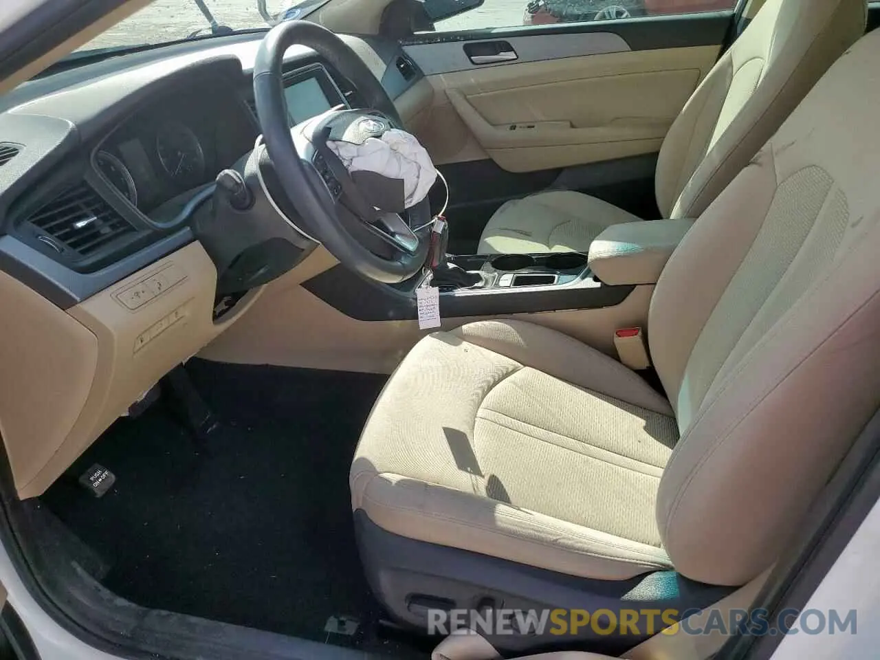 7 Photograph of a damaged car 5NPE34AF0KH764265 HYUNDAI SONATA 2019