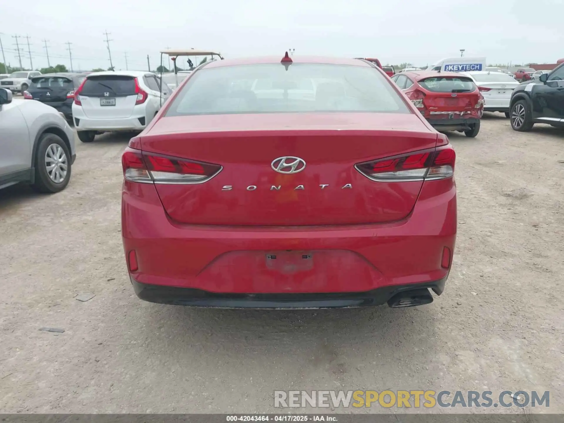 16 Photograph of a damaged car 5NPE34AF0KH766176 HYUNDAI SONATA 2019