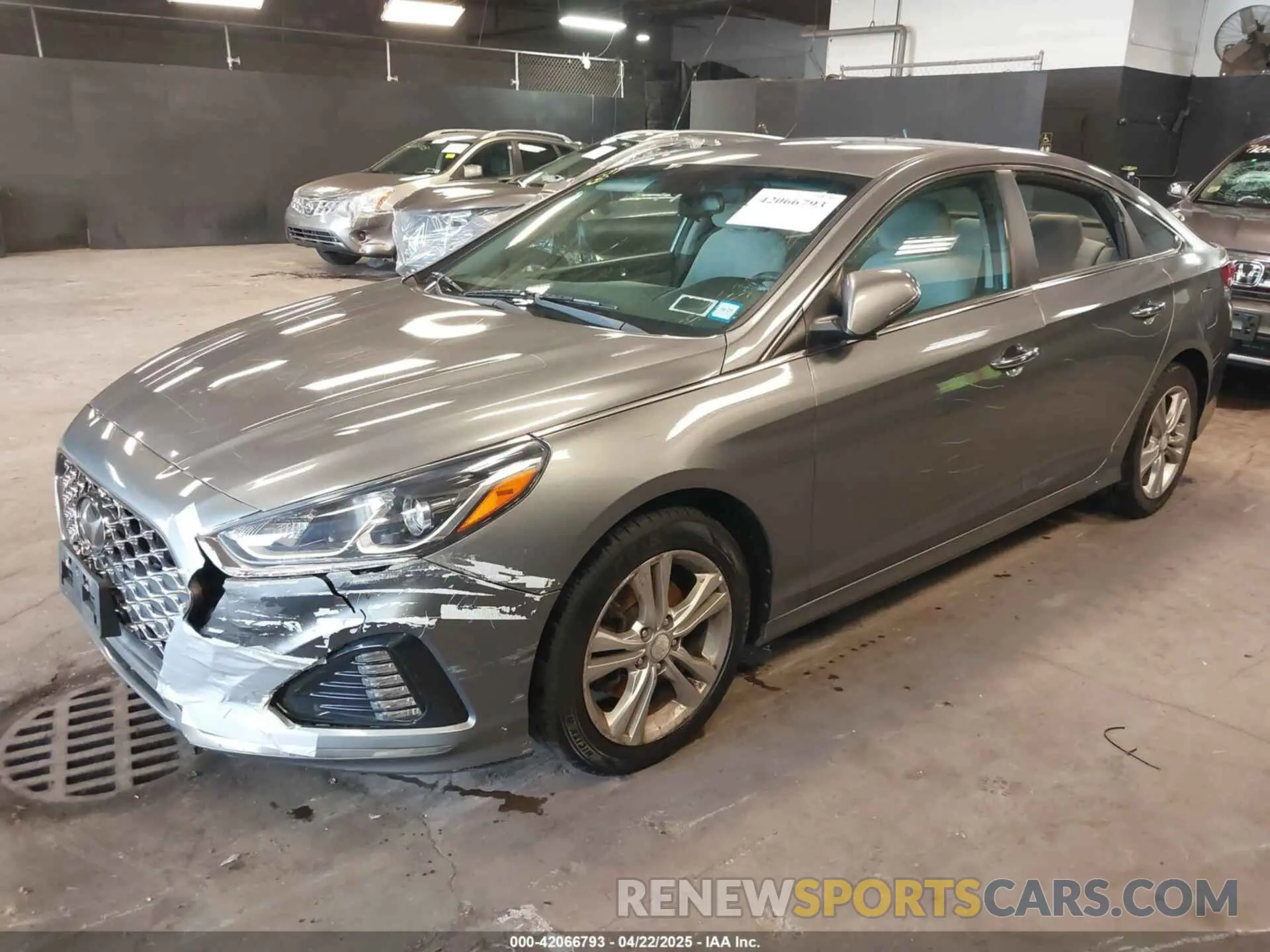 2 Photograph of a damaged car 5NPE34AF0KH774309 HYUNDAI SONATA 2019