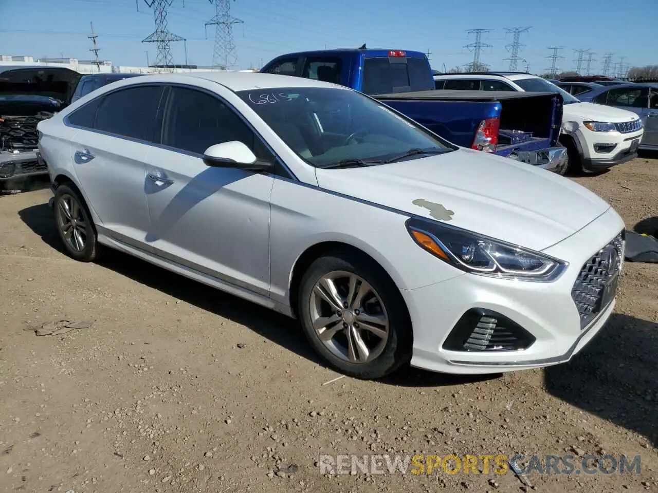 4 Photograph of a damaged car 5NPE34AF0KH795208 HYUNDAI SONATA 2019