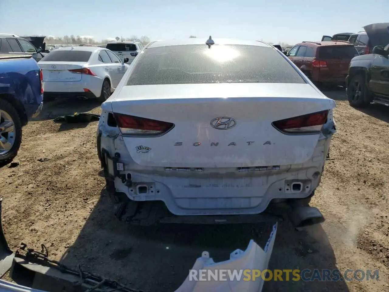 6 Photograph of a damaged car 5NPE34AF0KH795208 HYUNDAI SONATA 2019