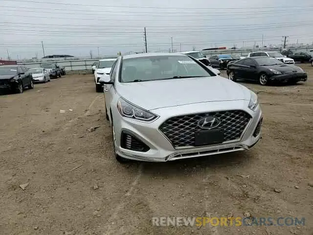 10 Photograph of a damaged car 5NPE34AF0KH809401 HYUNDAI SONATA 2019