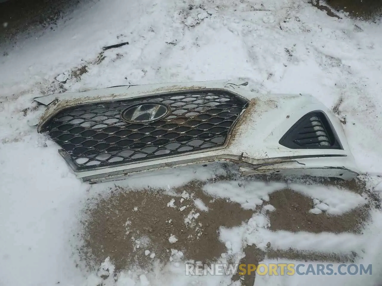 12 Photograph of a damaged car 5NPE34AF1KH738256 HYUNDAI SONATA 2019