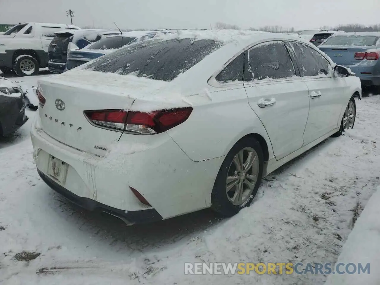 3 Photograph of a damaged car 5NPE34AF1KH738256 HYUNDAI SONATA 2019