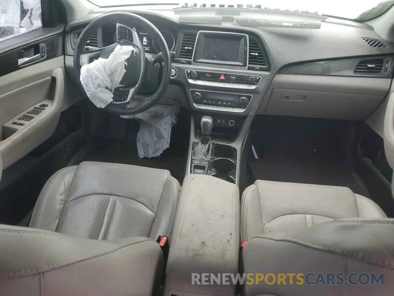 8 Photograph of a damaged car 5NPE34AF1KH738256 HYUNDAI SONATA 2019
