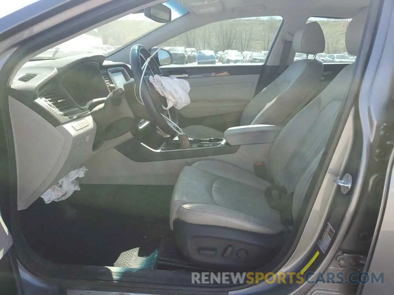 7 Photograph of a damaged car 5NPE34AF1KH753274 HYUNDAI SONATA 2019