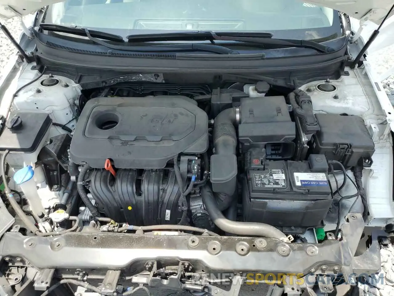 11 Photograph of a damaged car 5NPE34AF1KH768910 HYUNDAI SONATA 2019