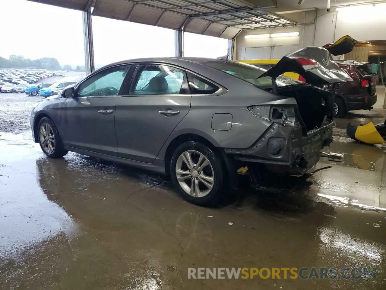 2 Photograph of a damaged car 5NPE34AF1KH769734 HYUNDAI SONATA 2019