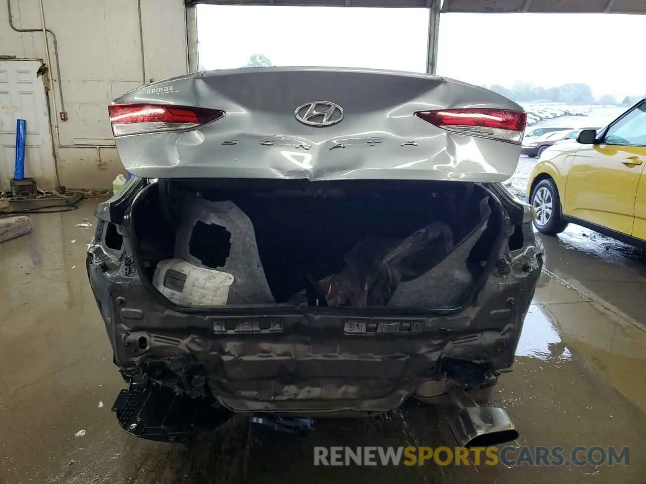6 Photograph of a damaged car 5NPE34AF1KH769734 HYUNDAI SONATA 2019