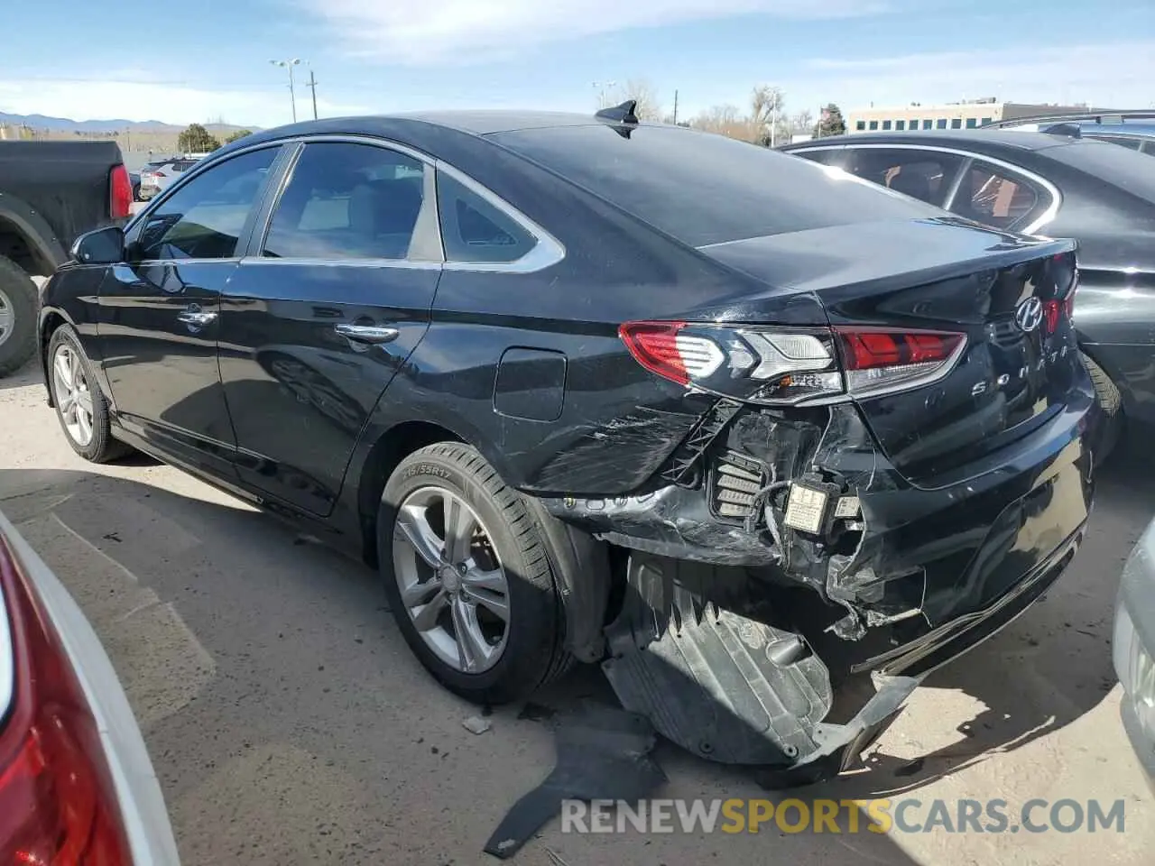 2 Photograph of a damaged car 5NPE34AF1KH774402 HYUNDAI SONATA 2019