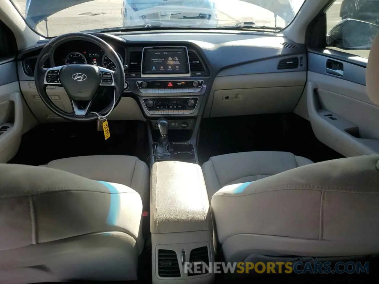 8 Photograph of a damaged car 5NPE34AF1KH774402 HYUNDAI SONATA 2019