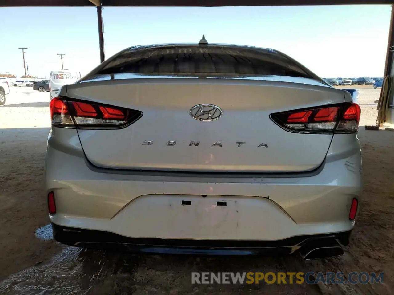 6 Photograph of a damaged car 5NPE34AF1KH790454 HYUNDAI SONATA 2019