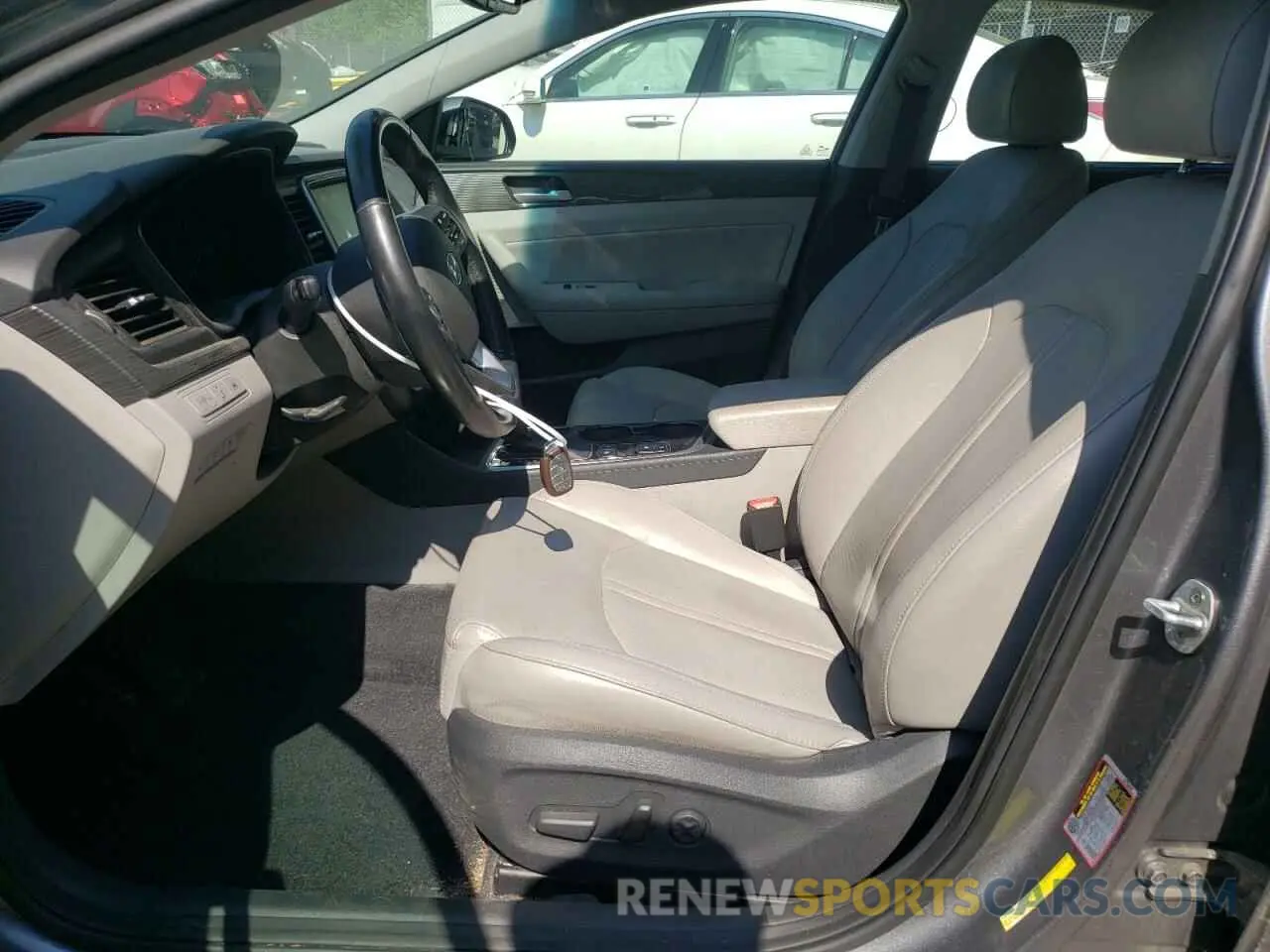 7 Photograph of a damaged car 5NPE34AF1KH793788 HYUNDAI SONATA 2019