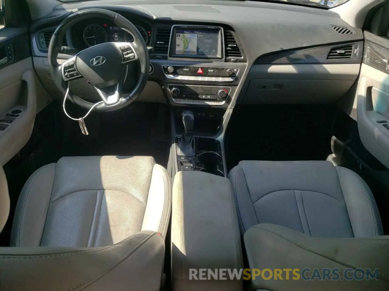 8 Photograph of a damaged car 5NPE34AF1KH793788 HYUNDAI SONATA 2019