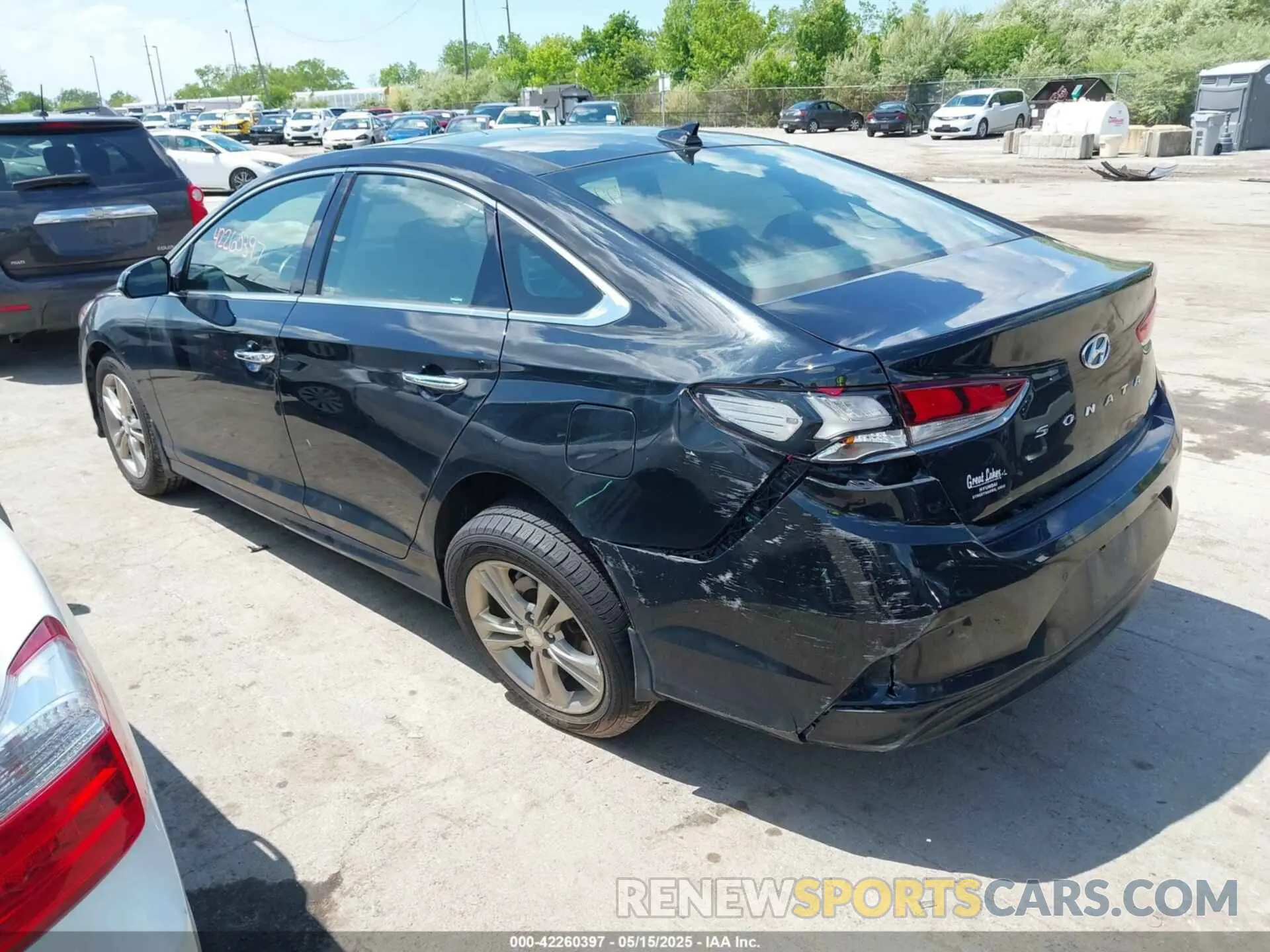 3 Photograph of a damaged car 5NPE34AF1KH797081 HYUNDAI SONATA 2019