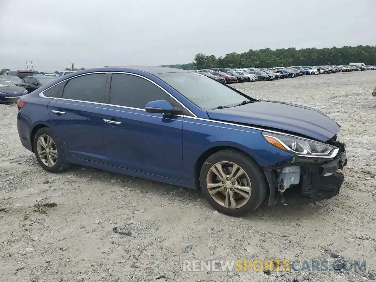 4 Photograph of a damaged car 5NPE34AF2KH733292 HYUNDAI SONATA 2019