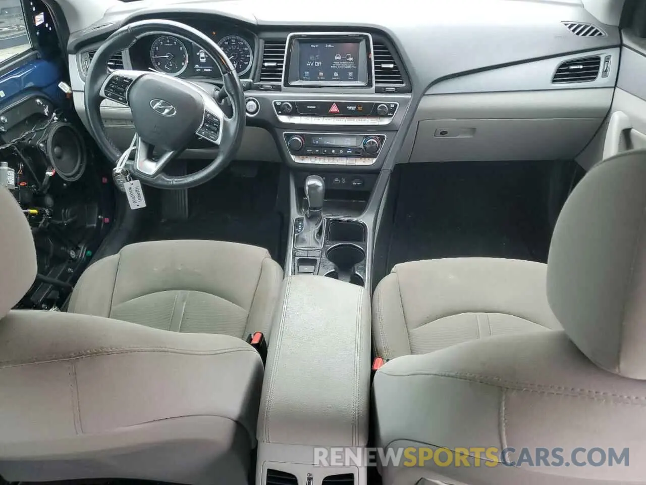 8 Photograph of a damaged car 5NPE34AF2KH733292 HYUNDAI SONATA 2019