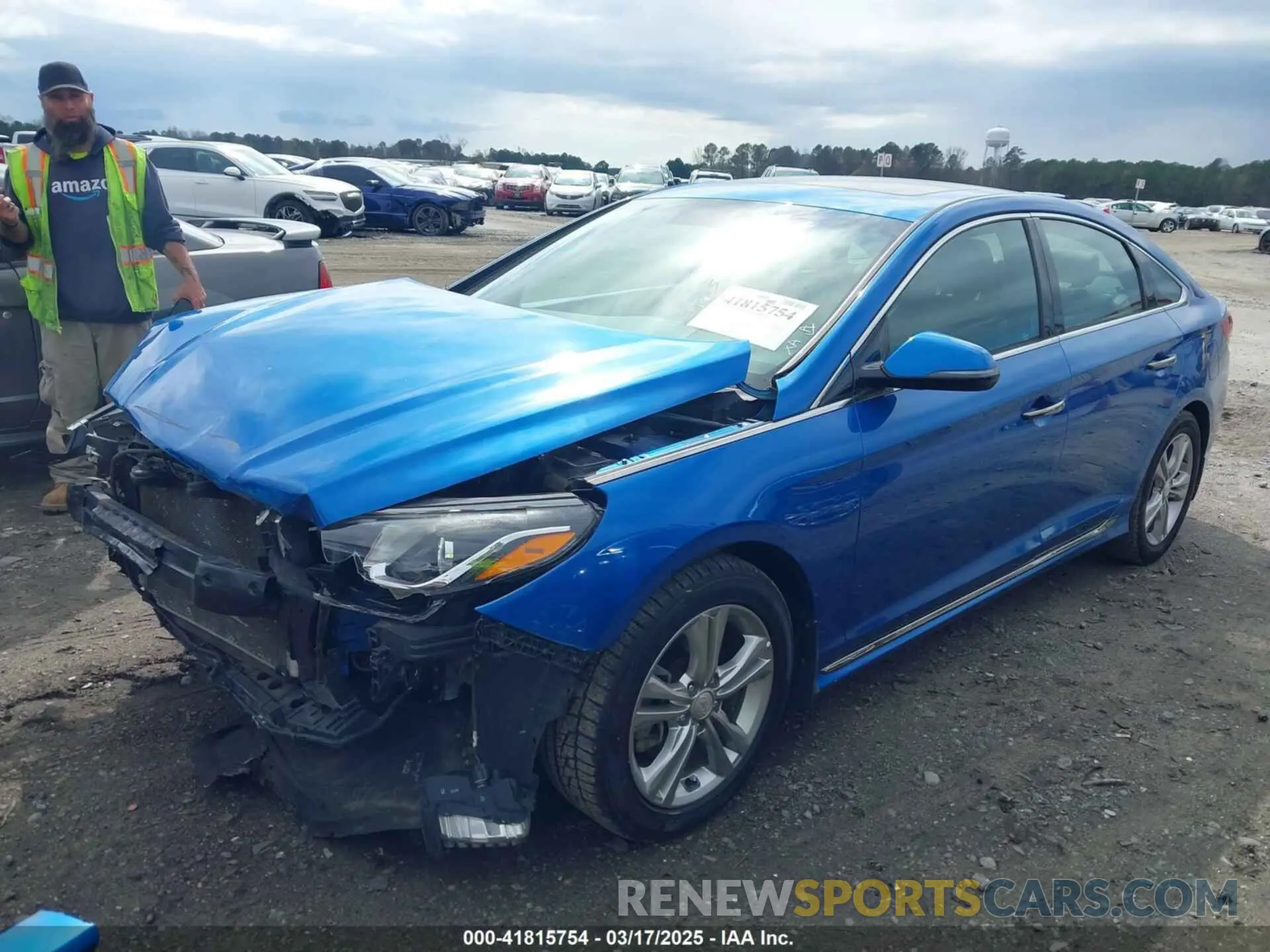 2 Photograph of a damaged car 5NPE34AF2KH735382 HYUNDAI SONATA 2019