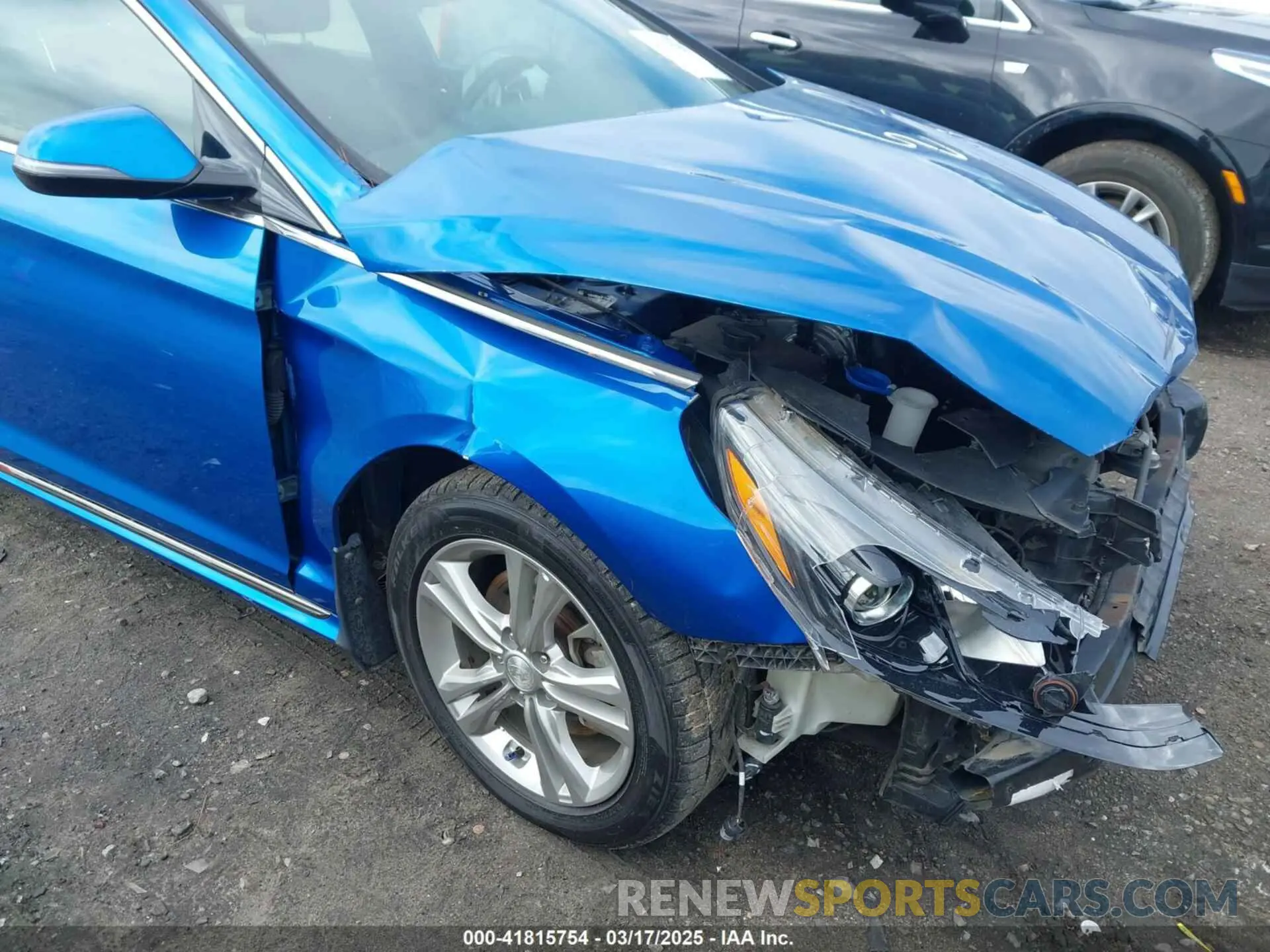 6 Photograph of a damaged car 5NPE34AF2KH735382 HYUNDAI SONATA 2019