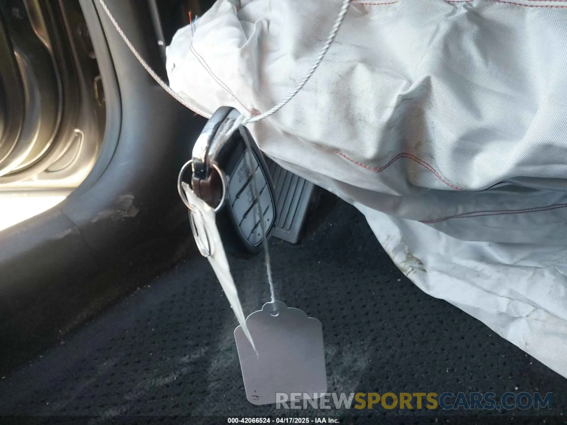 11 Photograph of a damaged car 5NPE34AF2KH737813 HYUNDAI SONATA 2019