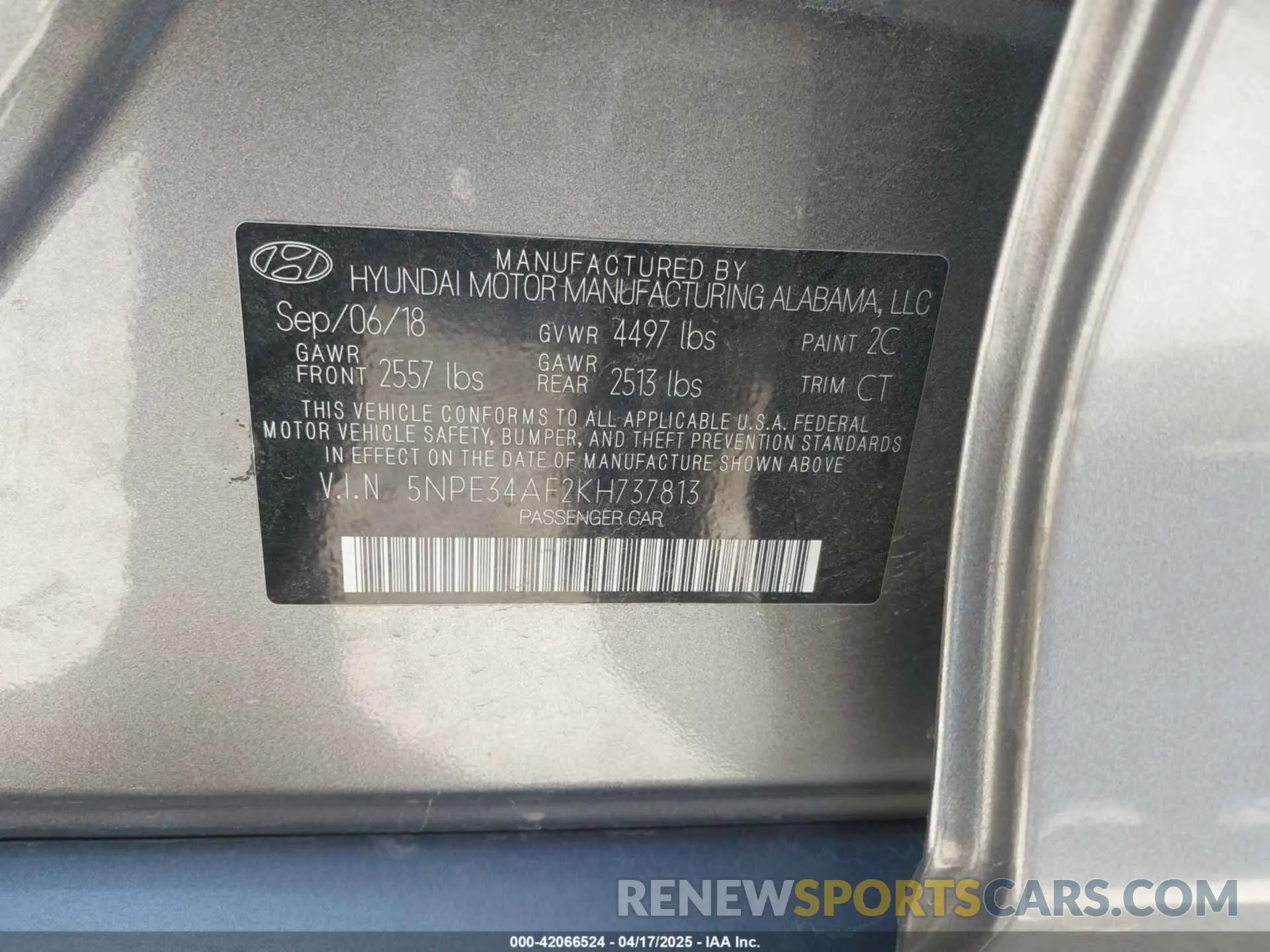 9 Photograph of a damaged car 5NPE34AF2KH737813 HYUNDAI SONATA 2019