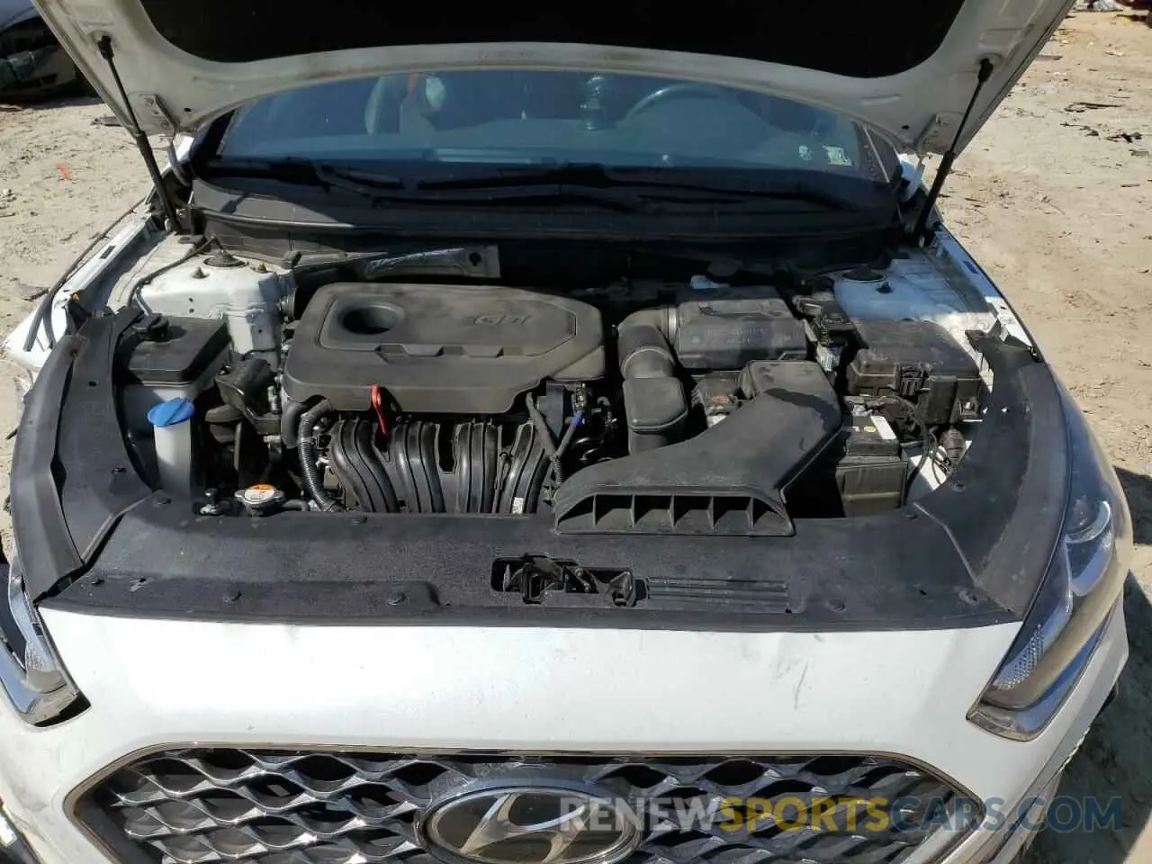 12 Photograph of a damaged car 5NPE34AF2KH740856 HYUNDAI SONATA 2019