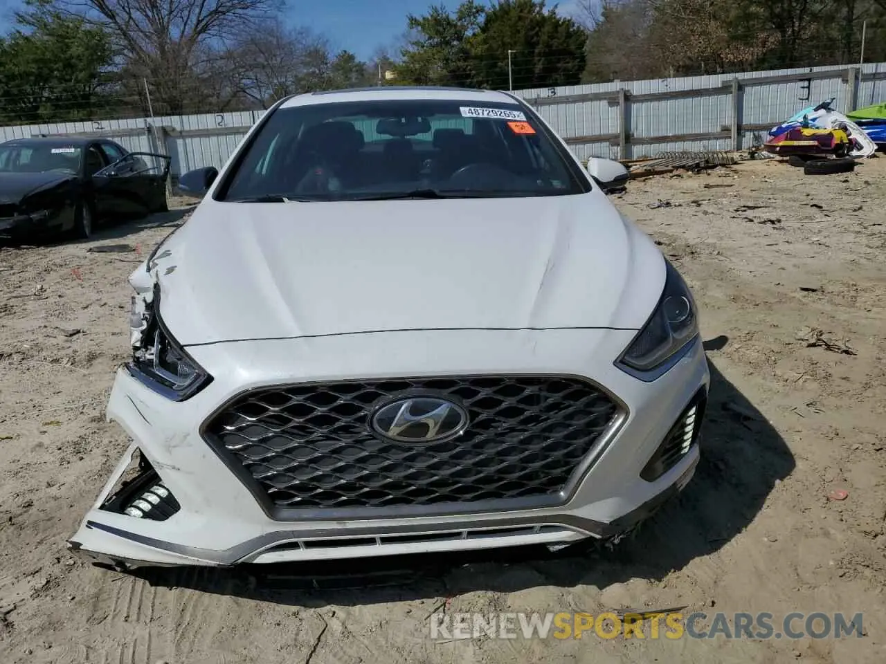 5 Photograph of a damaged car 5NPE34AF2KH740856 HYUNDAI SONATA 2019