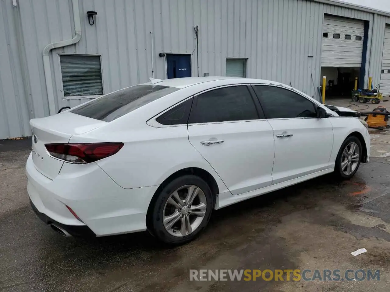3 Photograph of a damaged car 5NPE34AF2KH770973 HYUNDAI SONATA 2019