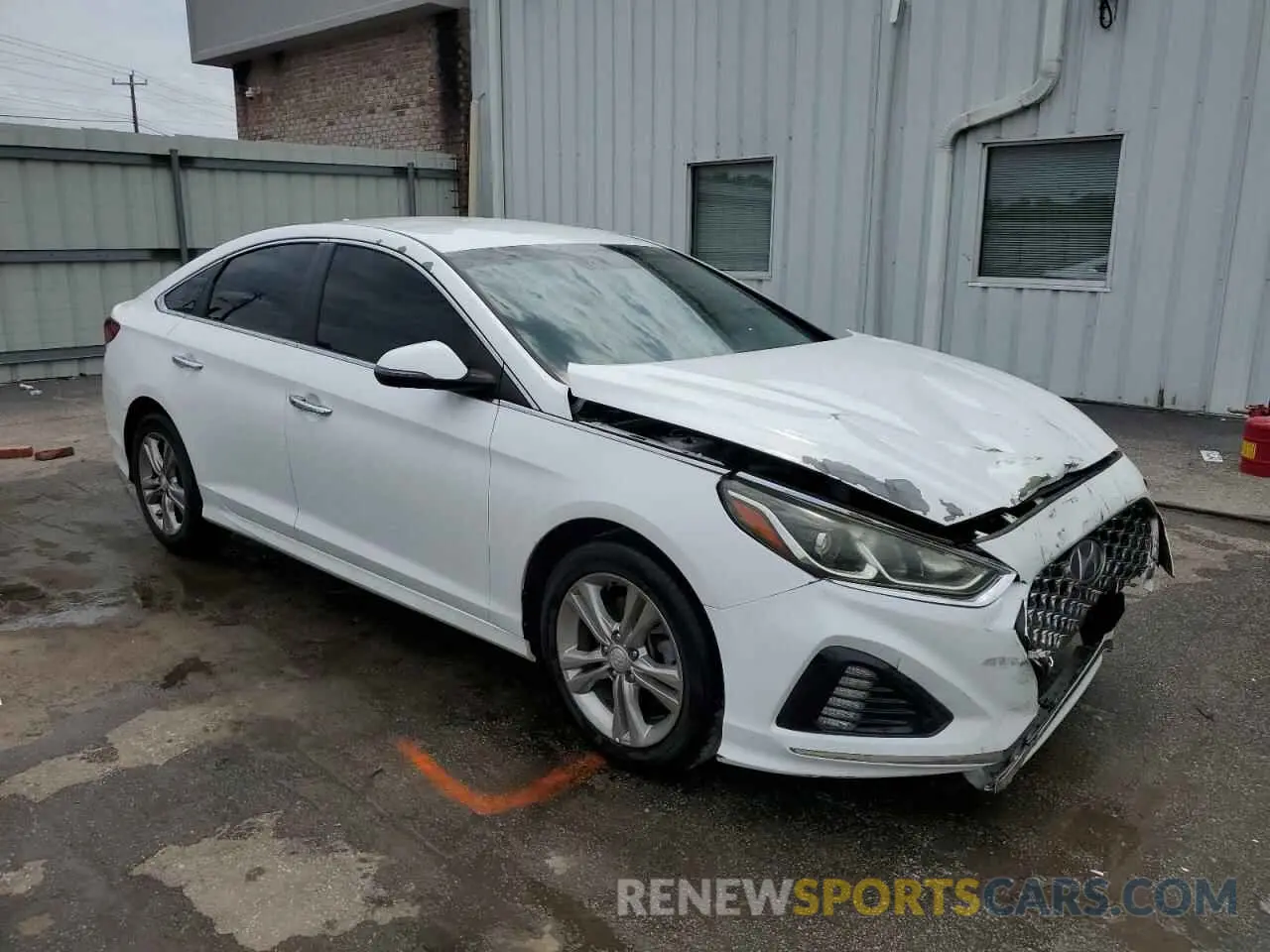 4 Photograph of a damaged car 5NPE34AF2KH770973 HYUNDAI SONATA 2019