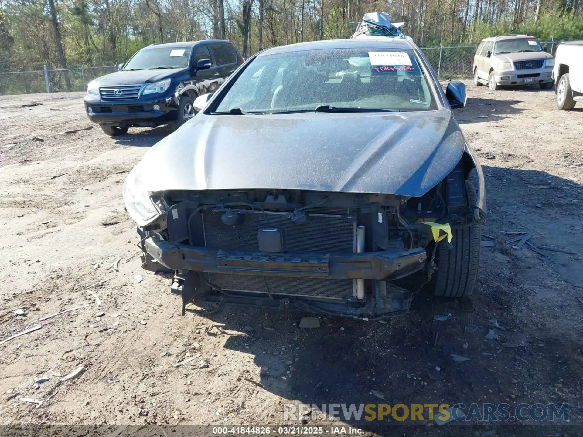 18 Photograph of a damaged car 5NPE34AF2KH772044 HYUNDAI SONATA 2019