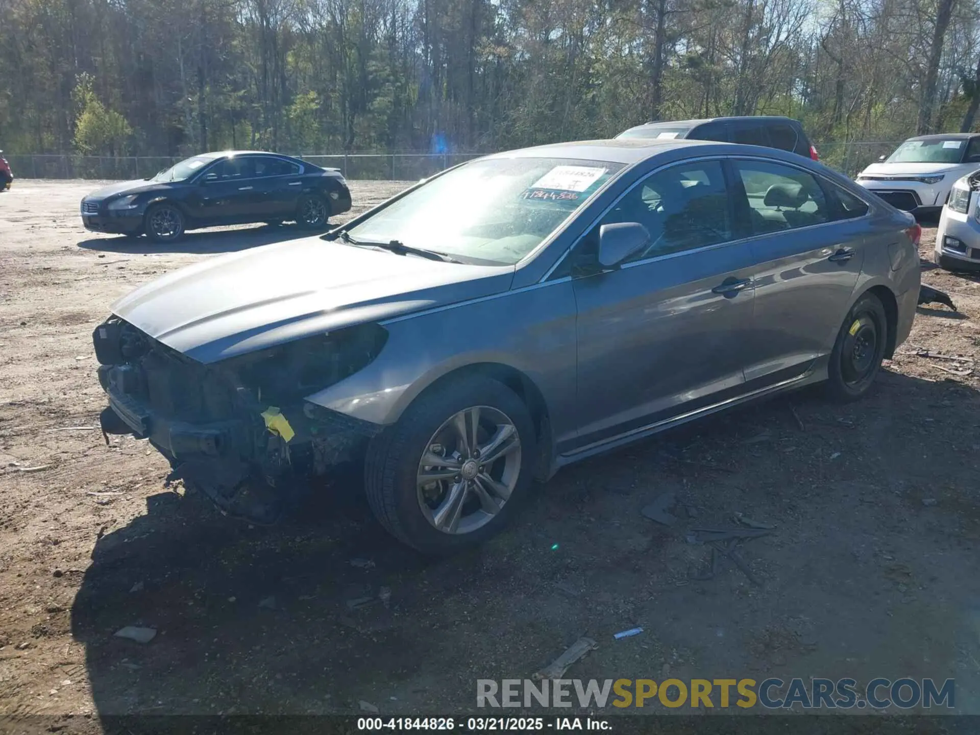 2 Photograph of a damaged car 5NPE34AF2KH772044 HYUNDAI SONATA 2019