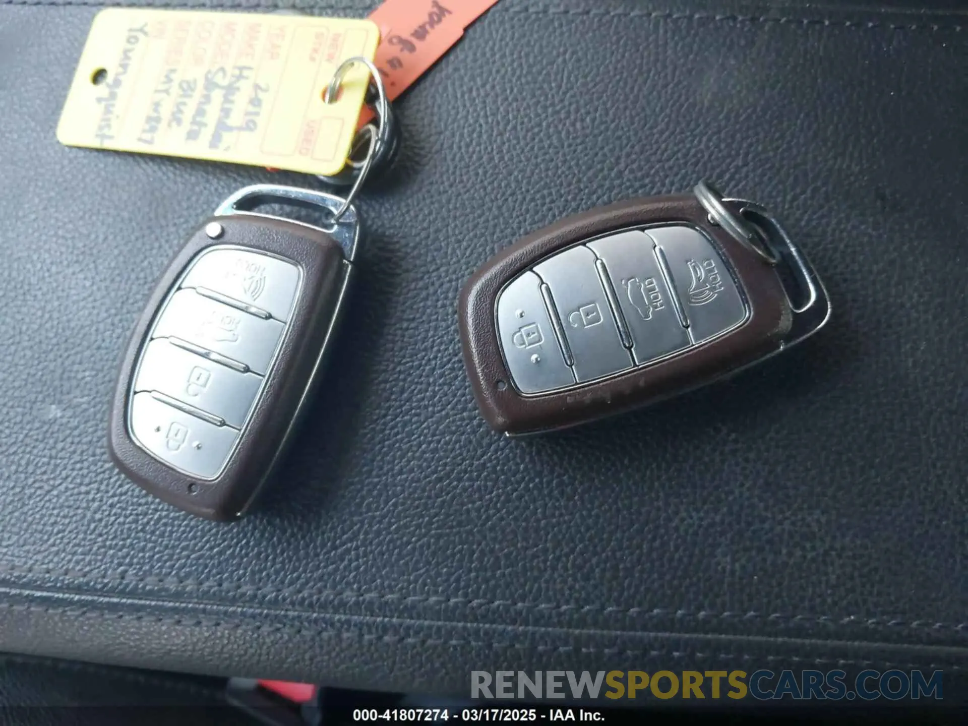 11 Photograph of a damaged car 5NPE34AF2KH772139 HYUNDAI SONATA 2019