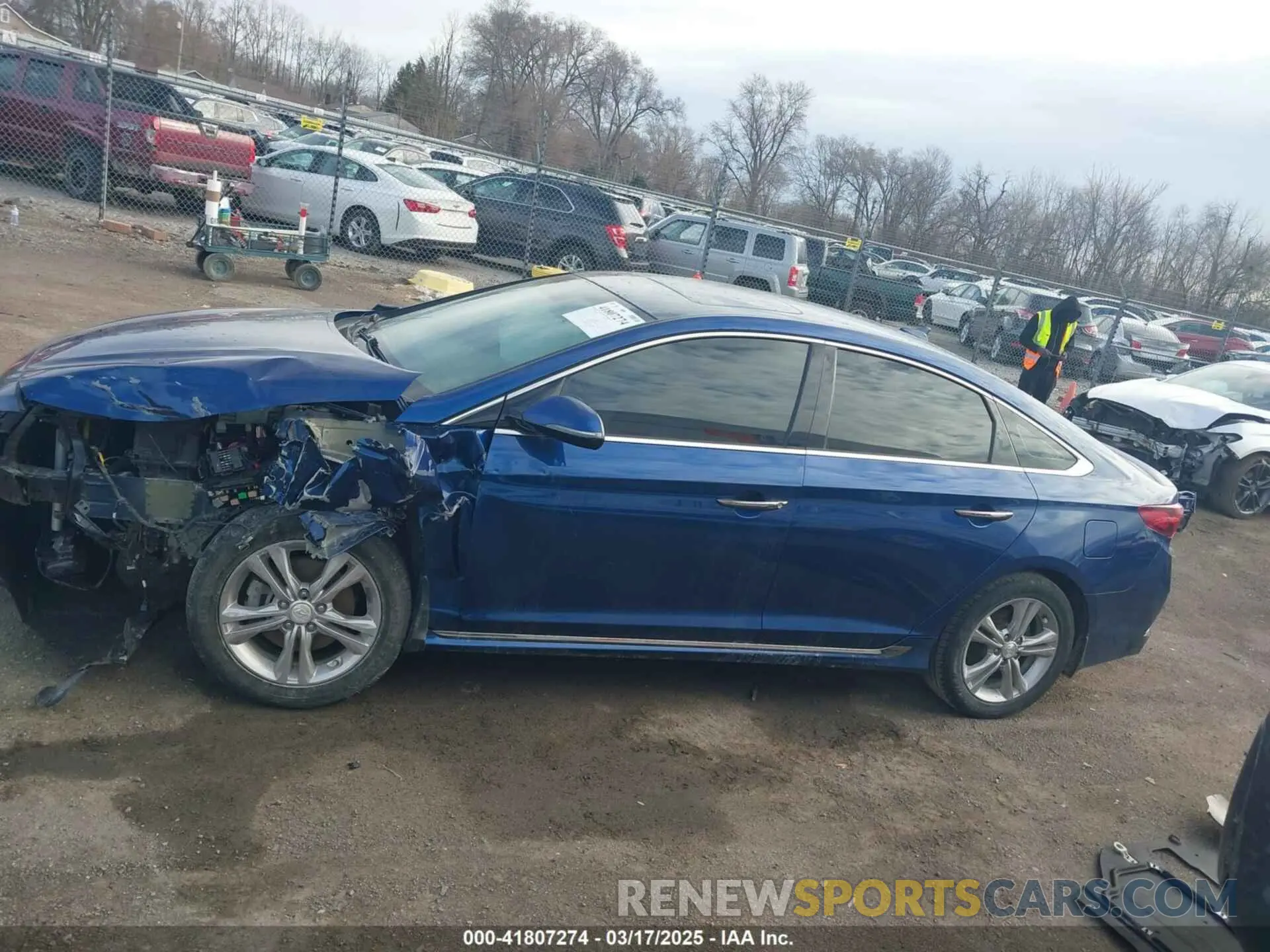 14 Photograph of a damaged car 5NPE34AF2KH772139 HYUNDAI SONATA 2019